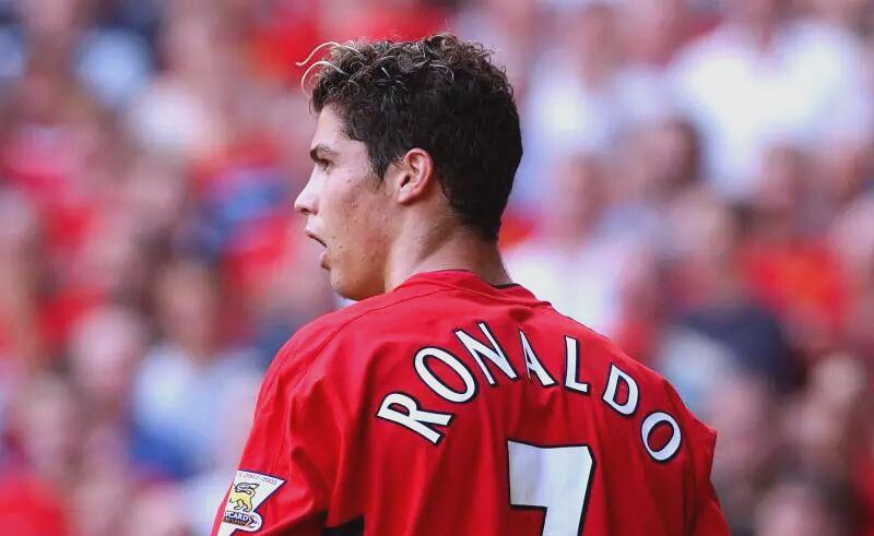 kaiyun-从C罗怒砍32分到AC米兰国际比赛日完成体检，尼斯战术微调备战足总杯